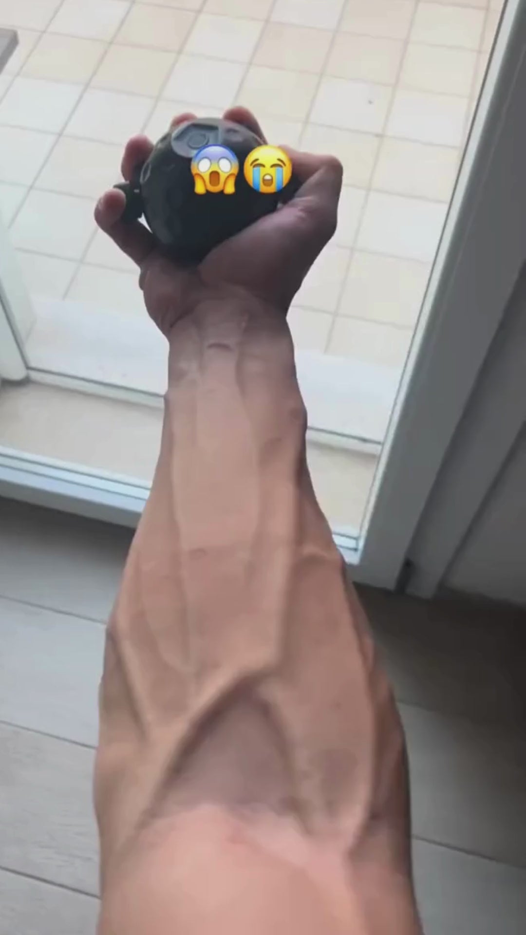 6 to 10 FInger ball